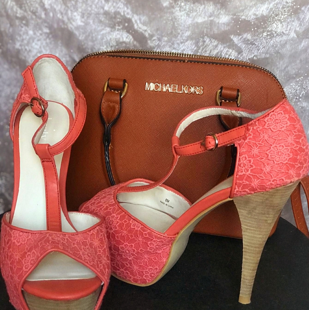 Shoes - Picture 2 of 3